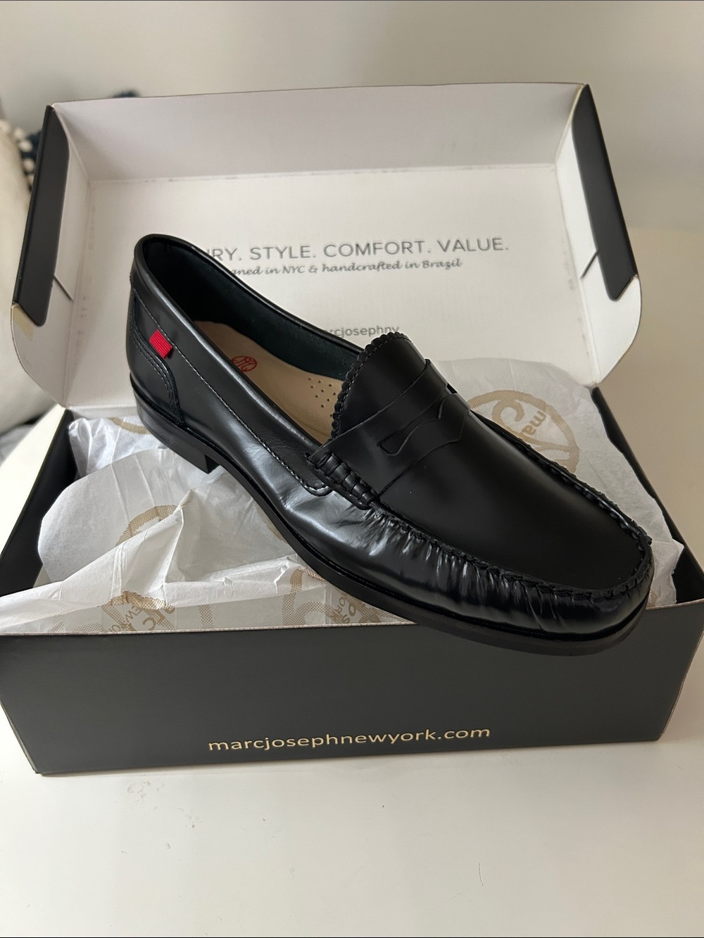 Marc Joseph Women’s Black Polished Napa Loafers -NWT
